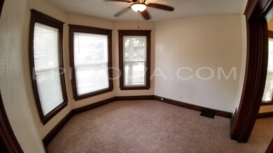 1612 A Ave NE in Cedar Rapids, IA - Building Photo - Building Photo