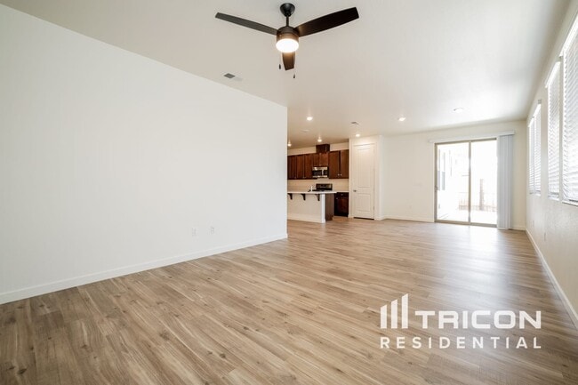 2455 Wolf Willow Ct in Reno, NV - Building Photo - Building Photo