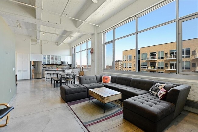 700 N Washington Ave in Minneapolis, MN - Foto de edificio - Building Photo