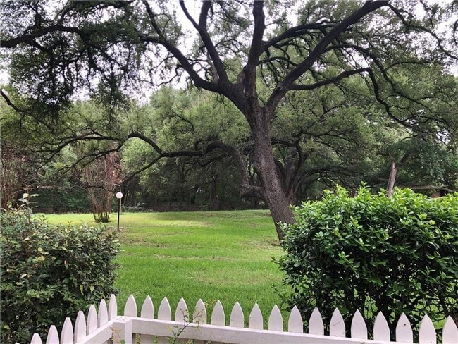 property at 1601 Faro Dr