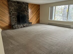 1508 NW Juniper St in Bend, OR - Building Photo - Building Photo