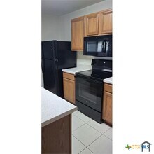 109 Comal Cove in Elgin, TX - Building Photo - Building Photo