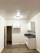 619 Normandie Ave in Los Angeles, CA - Building Photo - Building Photo