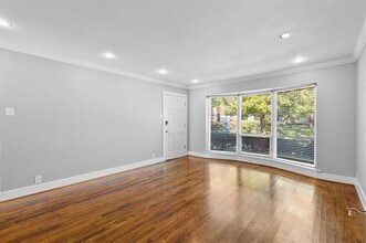 3012 Mahanna Springs Dr in Dallas, TX - Building Photo - Building Photo