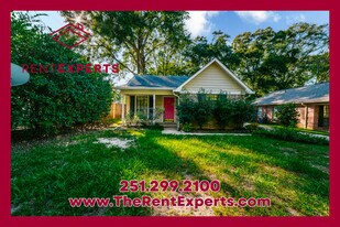 1208 McNeil Ave in Mobile, AL - Building Photo