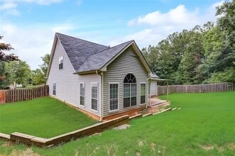 2356 Hampton Park Dr in Buford, GA - Foto de edificio - Building Photo