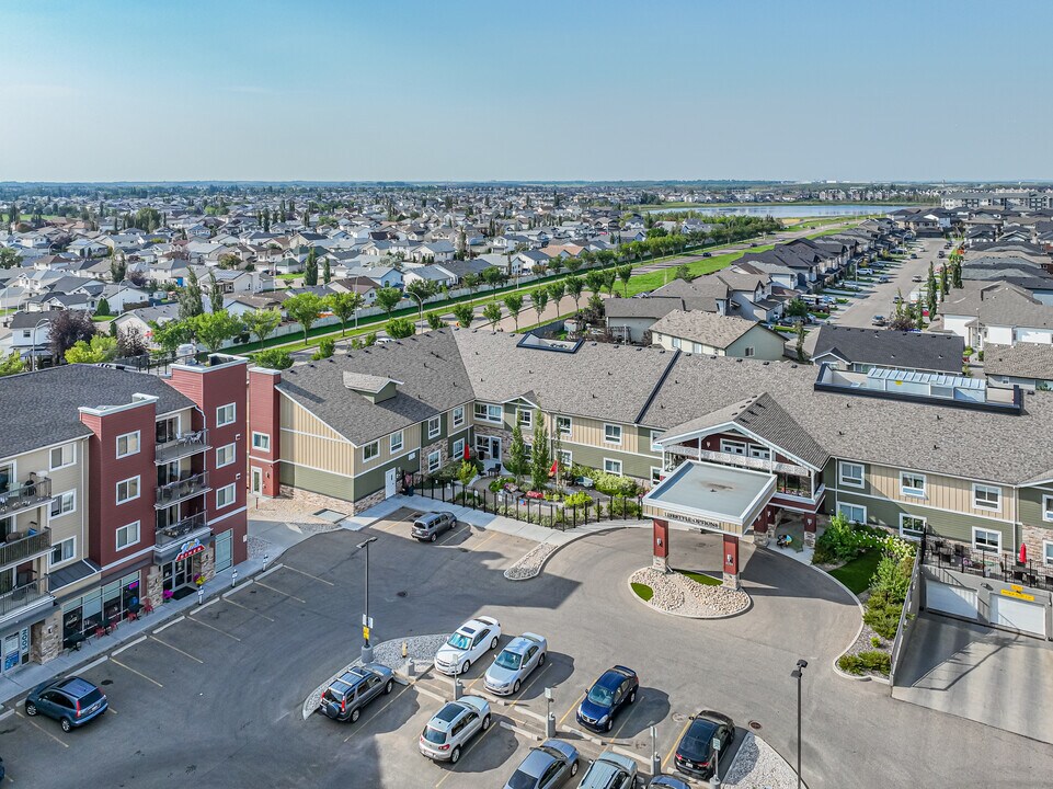 Chateau At Schonsee Square in Edmonton, AB - Building Photo