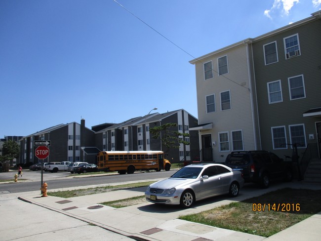 200-216 Chalfonte Ave in Atlantic City, NJ - Foto de edificio - Building Photo