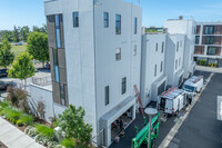 974 Riverfront St in West Sacramento, CA - Foto de edificio - Building Photo