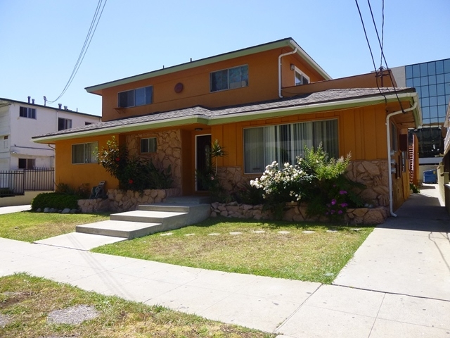 4450 W 117th St in Hawthorne, CA - Building Photo