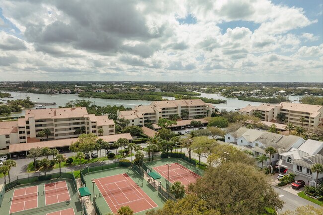 Jupiter Harbour in Jupiter, FL - Building Photo - Building Photo