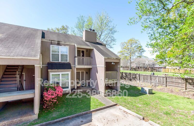 8155 Jefferson Hwy in Baton Rouge, LA - Building Photo