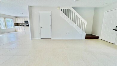 1203 Sandestin Way in Orlando, FL - Building Photo - Building Photo