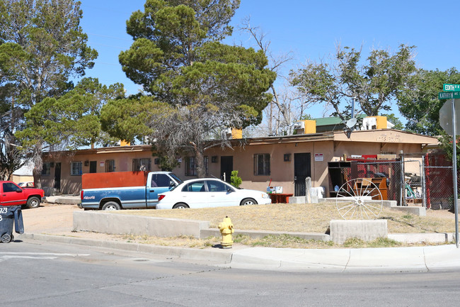 1723 Edith Blvd SE in Albuquerque, NM - Building Photo - Building Photo