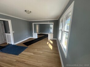 172 Frost Rd-Unit -1st floor in Waterbury, CT - Building Photo - Building Photo