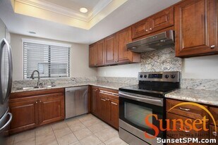 4010 Mahaila Ave in San Diego, CA - Building Photo