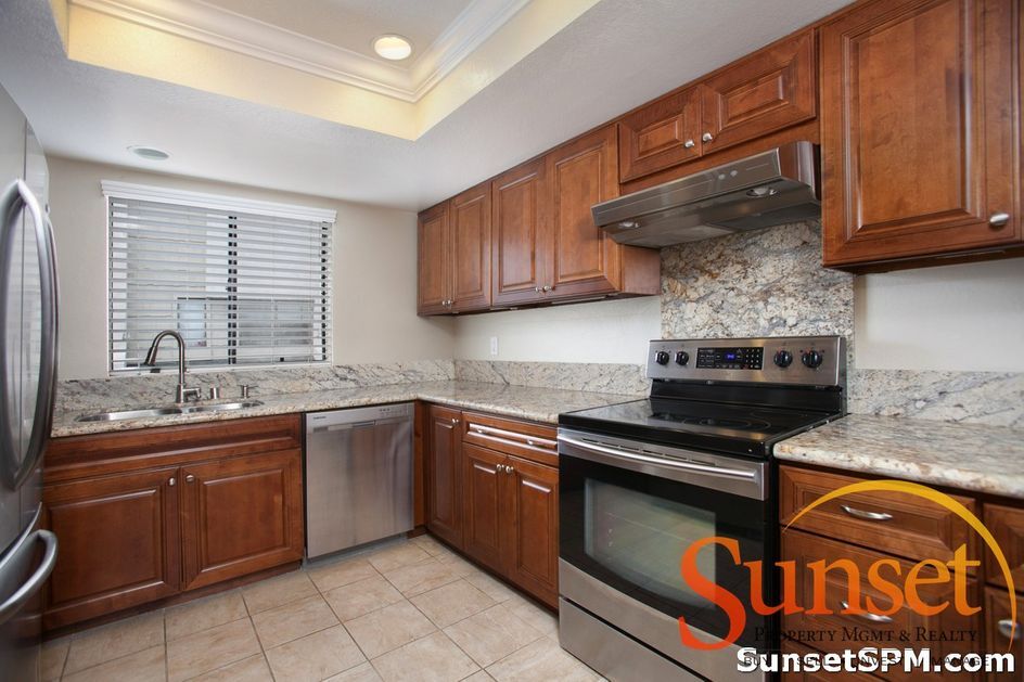 4010 Mahaila Ave in San Diego, CA - Building Photo