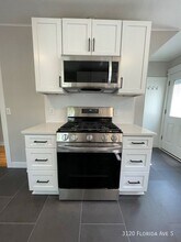 3120 Florida Ave S in Minneapolis, MN - Building Photo - Building Photo