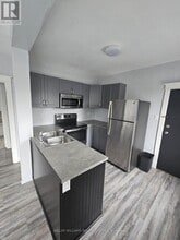 991-991 Main St E in Hamilton, ON - Building Photo - Building Photo