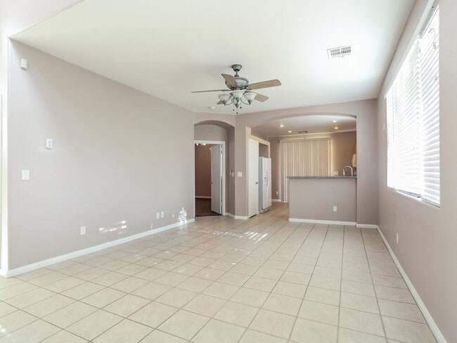 8413 Barossa Ct in Las Vegas, NV - Building Photo - Building Photo