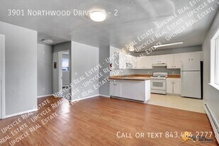 3901 Northwood Dr in Anchorage, AK - Building Photo