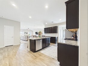 11020 33rd Ave N in Texas City, TX - Building Photo - Building Photo