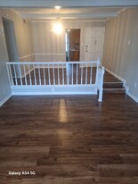 925 Cleveland St, Unit 47 in Greenville, SC - Building Photo