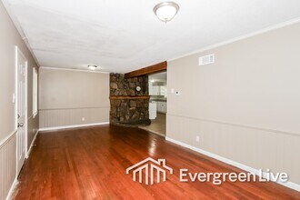 8883 Whitworth St in Southaven, MS - Building Photo - Building Photo