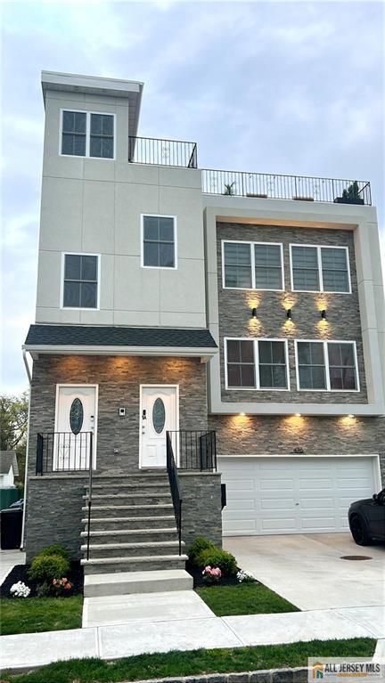 property at 476 Meade St