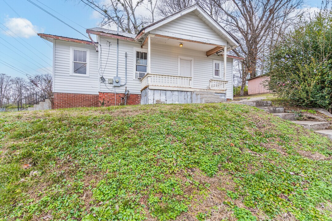 400 W Front St in Glasgow, KY - Building Photo