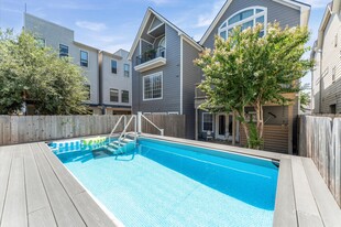 2201 Crocker St in Houston, TX - Building Photo