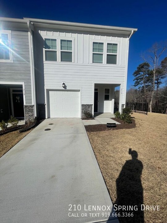 210 Lennox Spring Dr in Wake Forest, NC - Building Photo