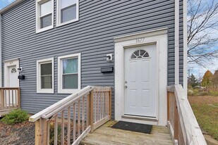 1677-1679-1679 E Whittier St in Columbus, OH - Building Photo