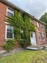 807 Main St in Amherst, MA - Building Photo