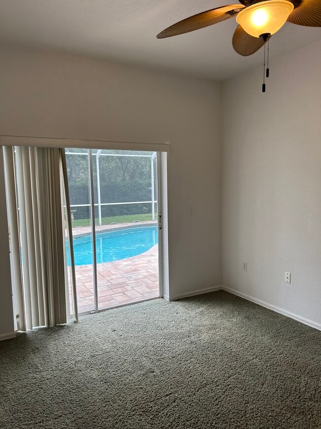 4 Poppy Ct, Unit Room in Homosassa, FL - Foto de edificio - Building Photo
