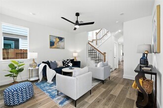 131 S Virginia St in La Porte, TX - Building Photo - Building Photo