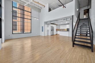 1025 S Shepherd Dr, Unit 209 in Houston, TX - Building Photo - Building Photo