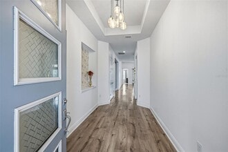 5925 Silver Sun Dr in Apollo Beach, FL - Building Photo - Building Photo