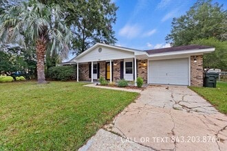 142 Summit Ave in Goose Creek, SC - Building Photo - Building Photo