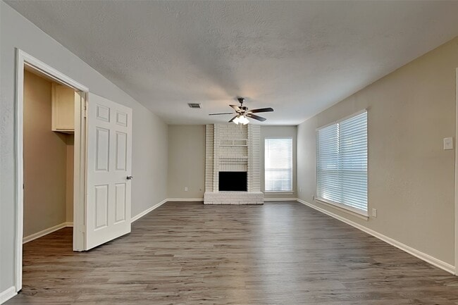 3902 Sweetgum Hill Ln in Houston, TX - Building Photo - Building Photo