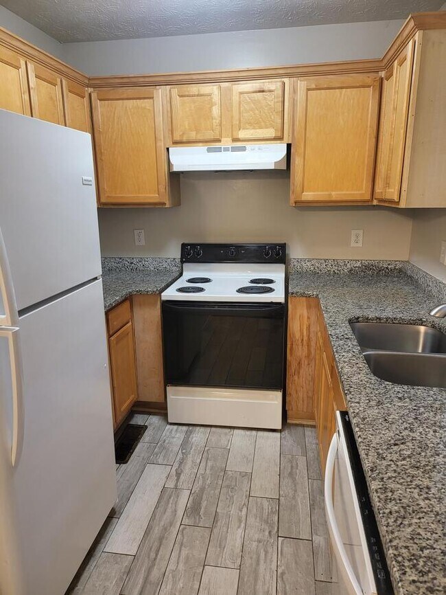 122 Nowell St in Monroe, GA - Building Photo - Building Photo