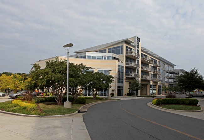 Met Terraces in Charlotte, NC - Foto de edificio - Building Photo