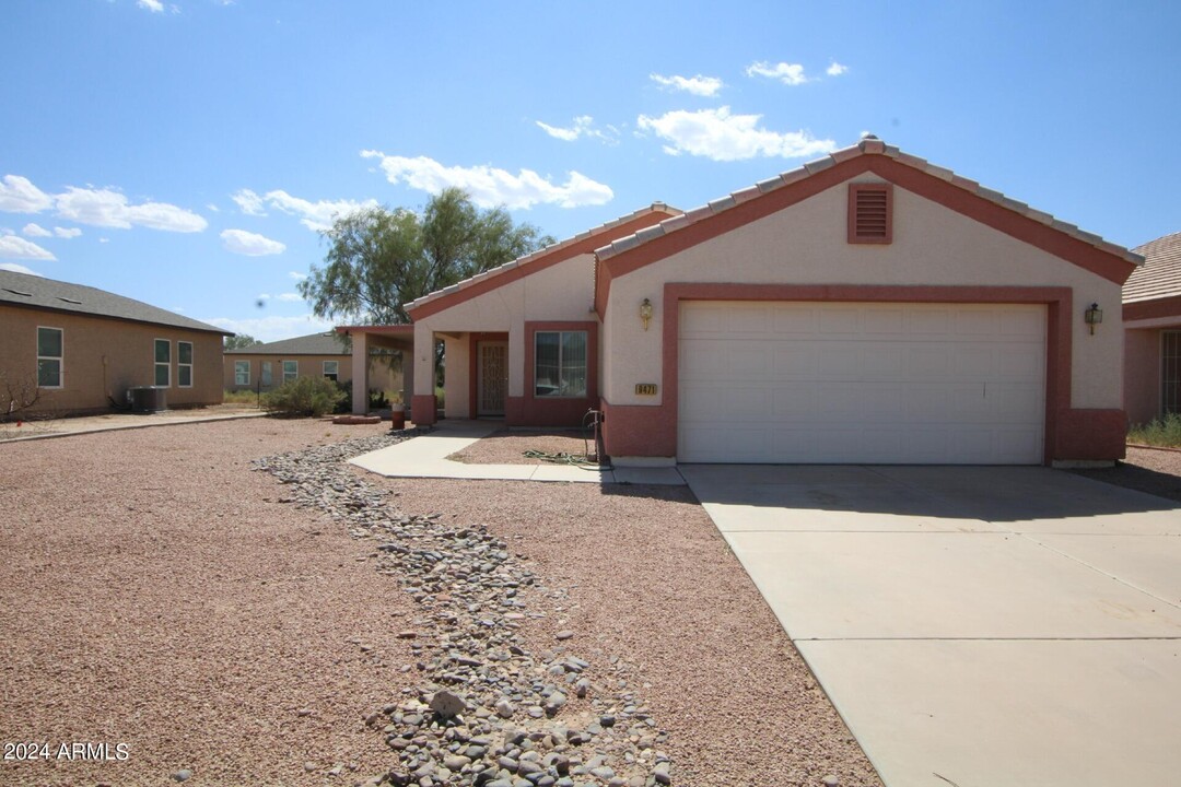 9471 W Troy Dr in Arizona City, AZ - Building Photo