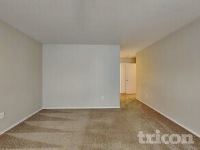 10710 Terrace Crest in San Antonio, TX - Foto de edificio - Building Photo