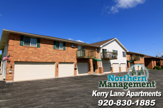 Kerry Lane in Appleton, WI - Building Photo - Interior Photo