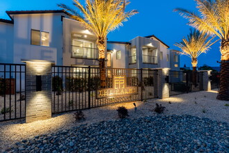 1491 Alluvial Ave, Unit 1491 Alluvial Ave 300 in Clovis, CA - Building Photo - Building Photo