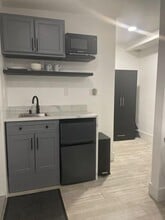 170 NE 60th St in Fort Lauderdale, FL - Building Photo - Building Photo