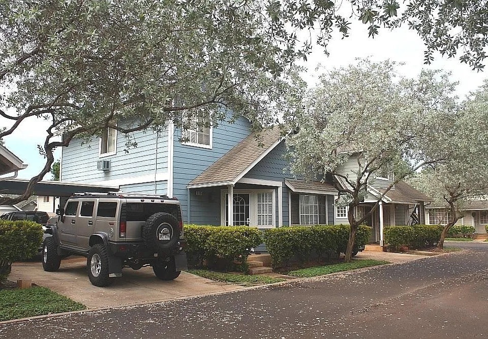 1513 Molehu Dr in Honolulu, HI - Building Photo