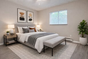 Legends Pointe in Canton, OH - Building Photo