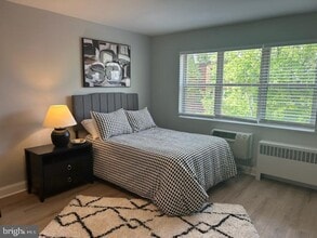1010 P St NW in Washington, DC - Building Photo - Building Photo